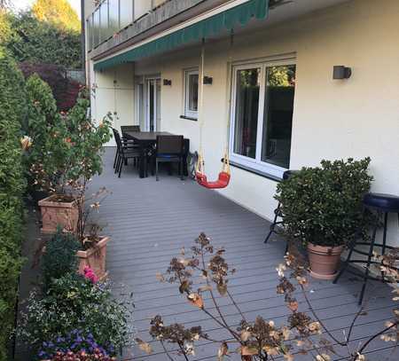 Stadtnahe, ruhige und helle EG-Wohnung mit herrlicher Terrasse