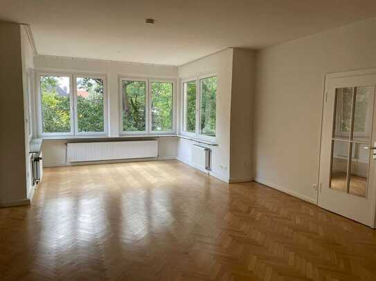 4 Zimmer mit Balkon