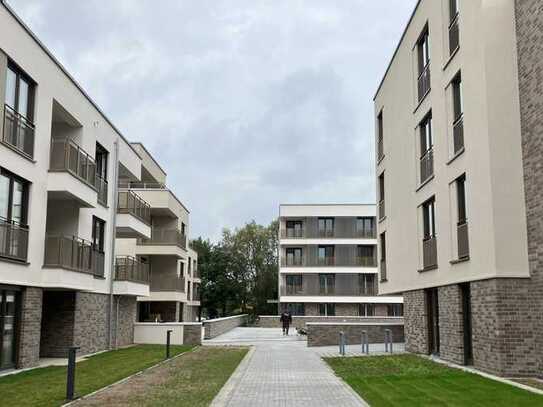 Vier-Zimmer-Neubauwohnung mit Balkon