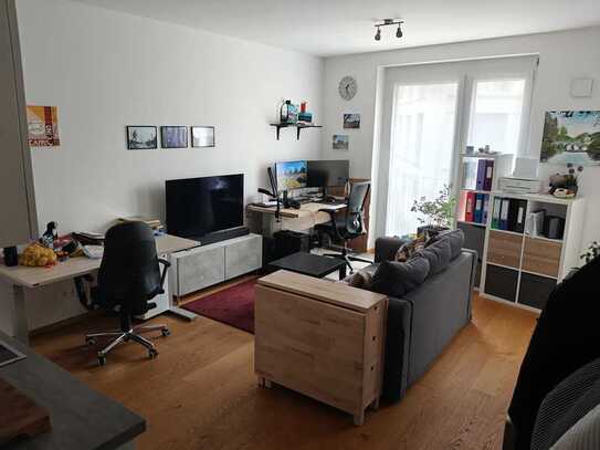 Schöne 1,5-Zimmer-Whg. nahe Isar und U1 mit EBK und Loggia