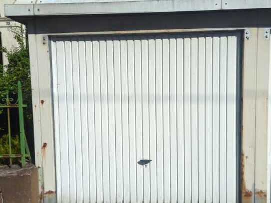 abschließbare Garage mit Beleuchtung ab 01.07.2025