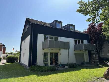 Frisch modernisierte 4-Zimmer-Maisonette-Wohnung mit Balkon sucht Sie!