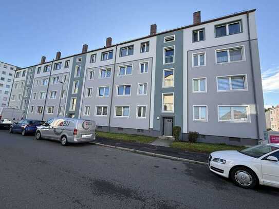 Renovierte 2-Zimmer-Wohnung mit moderner Fassade in Lauf