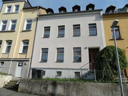 Kleines Ein-/Zweifamilienhaus mit Terrasse & Garten !