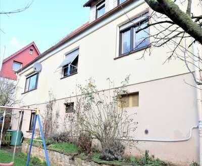 Zweifamilienhaus mit zwei abgeschlossenen Eigentumswohnungen und zusätzlichem Apartment in Bebra Bre