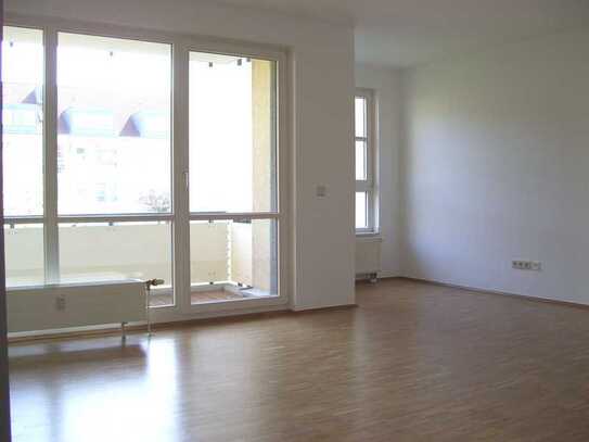 Ihre Kapitalanlage! Schicke 2-Zimmer-Wohnung m. Balkon + TG-Platz! Mit Erbpacht!