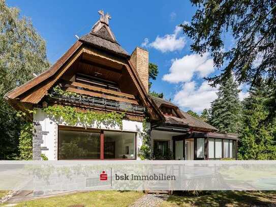 Einfamilienhaus mit Reetdach und eigener Sauna in Bergfelde