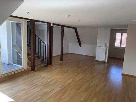 gehobene 2-Zimmer-Maisonette-Wohnung mit Loggia in zentraler Lage in Wadern