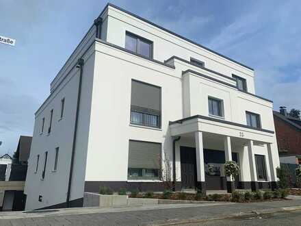 Neubau in Köln-Lövenich! Hocherwertige barrierearme ETW mit Sonnenbalkon und Grünblick!