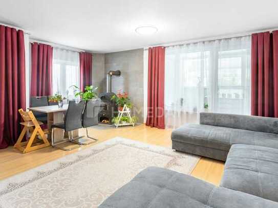 Sehr schöne helle 3-Zimmer-Wohnung mit Wintergarten und Balkon