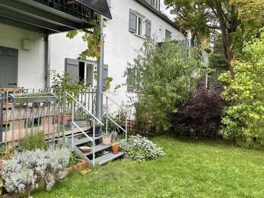 Sanierte 3-Zi-Whg mit Südbalkon und eigenem Gartenanteil Nähe Universität/UKR