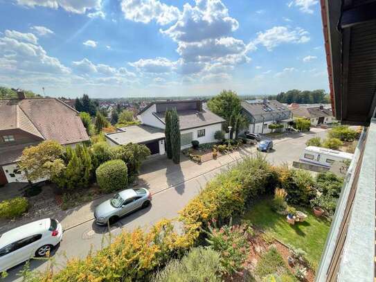 Gemütliche 3-Zimmer-DG-Wohnung mit Balkon in super Lage von Bensheim