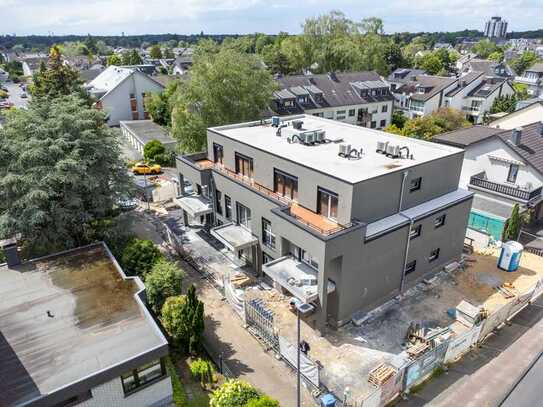 Erstbezug mit Balkon: Stilvolle 3-Zimmer-Wohnung mit gehobener Innenausstattung in Bergisch Gladbach