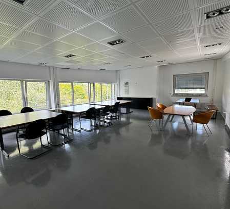 helles Büro / Konferenzraum 80qm mit Küche auch Tagesmiete möglich