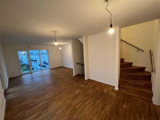 Exklusive 4-Zimmer-Maisonette-Wohnung mit Dachterrasse – Luxuriöses Wohnen im Kaskadenpark!