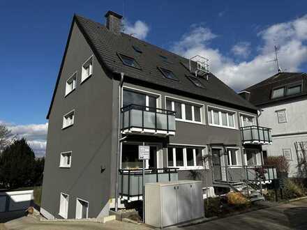 Moderne Dachgeschosswohnung in Stadtwald