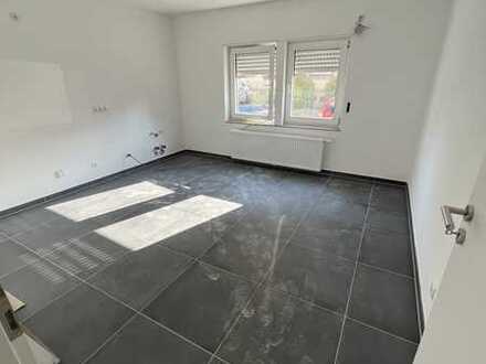 Exklusive, sanierte 3-Zimmer-Wohnung mit Balkon in Weinheim