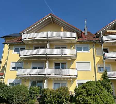 Stilvolle, gepflegte 2-Raum-Maisonette-Wohnung mit Balkon und Einbauküche in Bad Bellingen