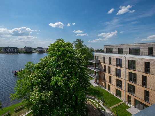 Penthouse im Erstbezug: Atemberaubender Wasserblick und 30 m²-Dachterrasse - Jetzt bezugsfertig!