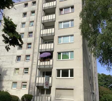 Hier macht wohnen Spaß: ansprechende 3-Zimmer-Wohnung mit Balkon und Fernblick