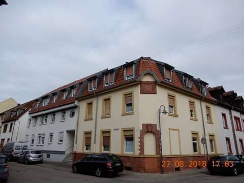 Herrliche Altbau-OG-Wohnung in Schwetzingen