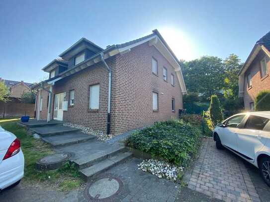 Erdgeschosswohnung mit Garten und Garage in bevorzugter Wohnlage