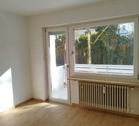 Stilvolle 4-Raum-Hochparterre-Wohnung mit gehobener Innenausstattung mit Balkon in Regensburg