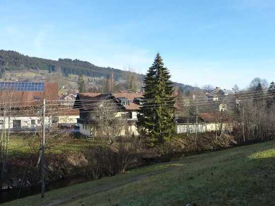 2,5-Zimmer-Wohnung mit EBK und großem Balkon in Weitnau