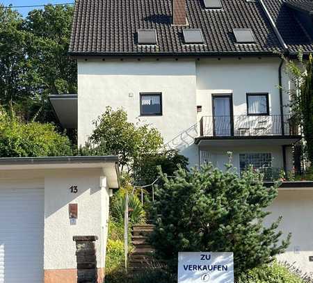 KLARENTHAL : FAMILIENFREUDLICH mit POTENTIAL in SEHR ruhiger WALDRANDLAGE !