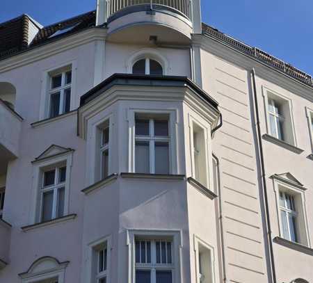 Sofort bezugsfrei - 3-Zimmer-Eigentumswohnung - 108 m² im Dachgeschoß mit Blick zum Fennsee