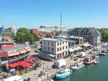 Traumimmobilie für Gastronomen: Vollständig ausgestattetes Restaurant mit Betreiber-WE, Stellplätzen