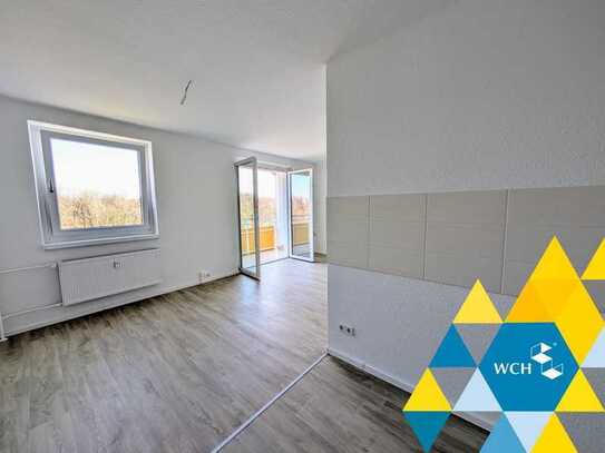 Modern Sanierte 3-Raum-Wohnung mit Badewanne