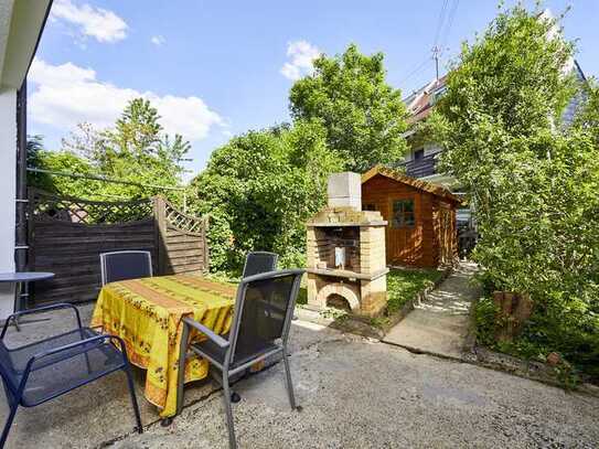 Reihenmittelhaus mit idyllischer Gartenoase!