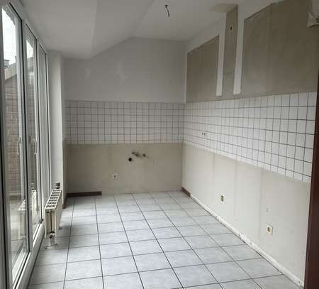 Freundliche und gepflegte 2-Zimmer-Dachgeschosswohnung mit Balkon in Viersen