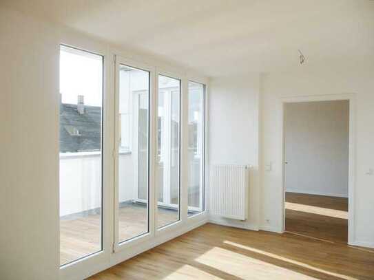 Sonnige Dachterrrasse * moderne Bodenbeläge* Wanne + Dusche* - City-Nah