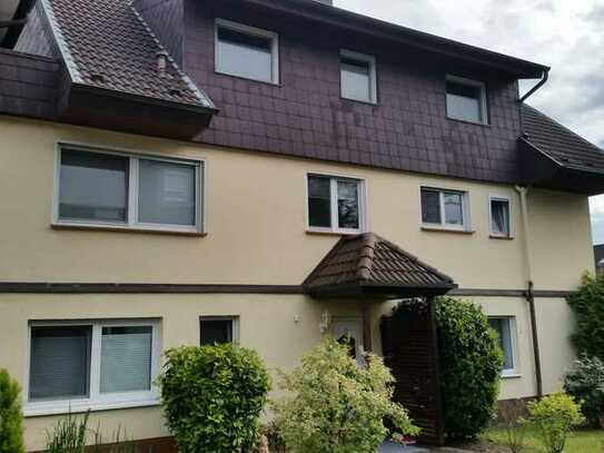 Ansprechende 4-Zimmer-Wohnung mit großer Terrasse in Köln Wahn