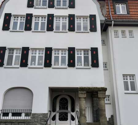 Neuer Preis - St. Tönis: Maisonette im Hochparterre in Jugendstil-Villa