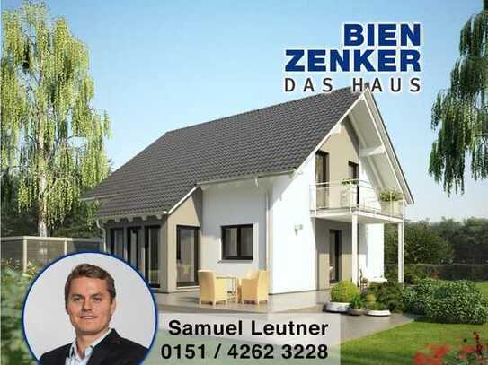 Bauen mit Bien-Zenker: EFH mit Satteldach und Rechteckbalkon in Eschelbronn