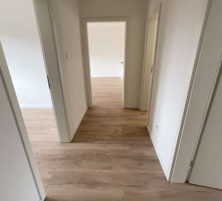 Schöne 3-Zimmer-Wohnung mit Einbauküche, Balkon und Garage