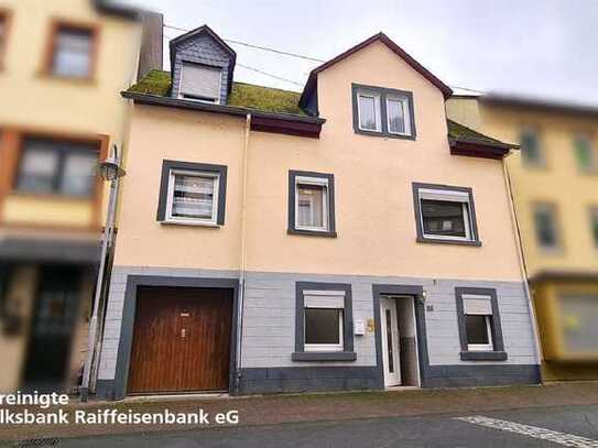 Leben Sie im Moseltal - Einfamilienhaus mit kleinem Garten, Garage und mehr....