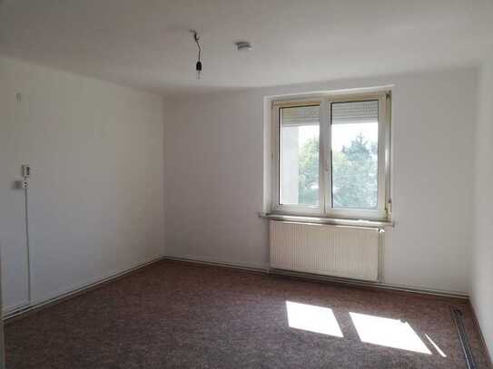 Sanierte 2- Raum Wohnung- 59 m² - 2.OG