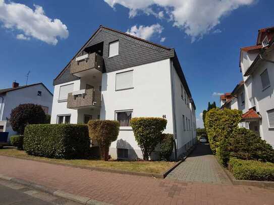 2-Zimmer-Dachgeschosswohnung mit Balkon, EBK und Pkw-Außenstellplatz in Ober-Mörlen