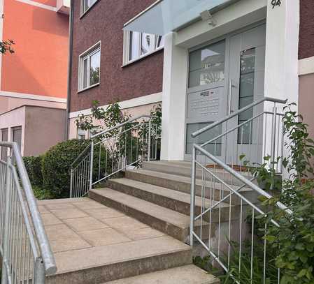 Attraktive 2-Raum-Wohnung mit EBK und Balkon in Stuttgart Möbliert