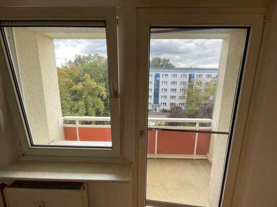 3 Zimmer Wohnung mit Balkon zu vermieten!