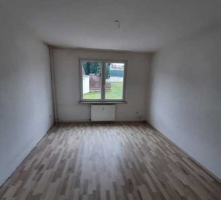 schöne 2 Zimmer Wohnung im Erdgeschoss *ab sofort*