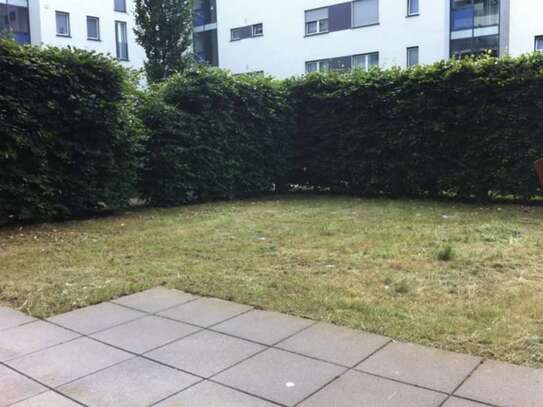 Helle 3-Raum-EG-Wohnung mit 2Terrassen/Garten und EBK in Dornbusch, Frankfurt am Main