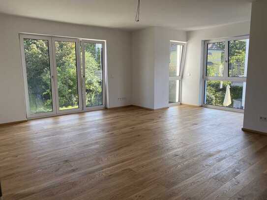 Erstbezug - Hochwertige 2 Zi.-Wohnungen (54-64,5m²) München-West mit Balkon/Terrasse Blick ins Grüne