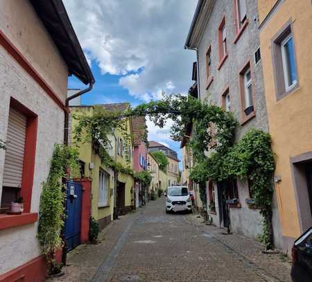 Alte Stadtvilla mit vier Wohneinheiten in der Altstadt zu verkaufen - eine Rarität mit Geschichte-