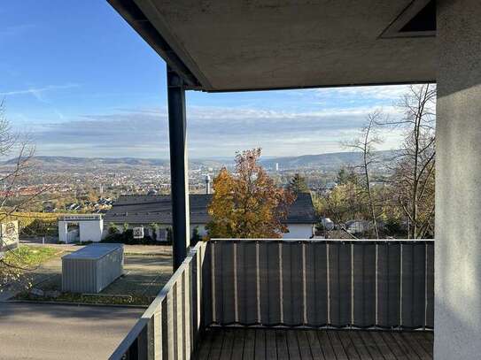 3-Zimmer-Wohnung mit EBK und Aussicht an den Weinbergen in Stuttgart-Burgholzhof