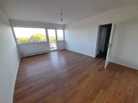 3 Zimmer mit Balkon, frisch renoviert